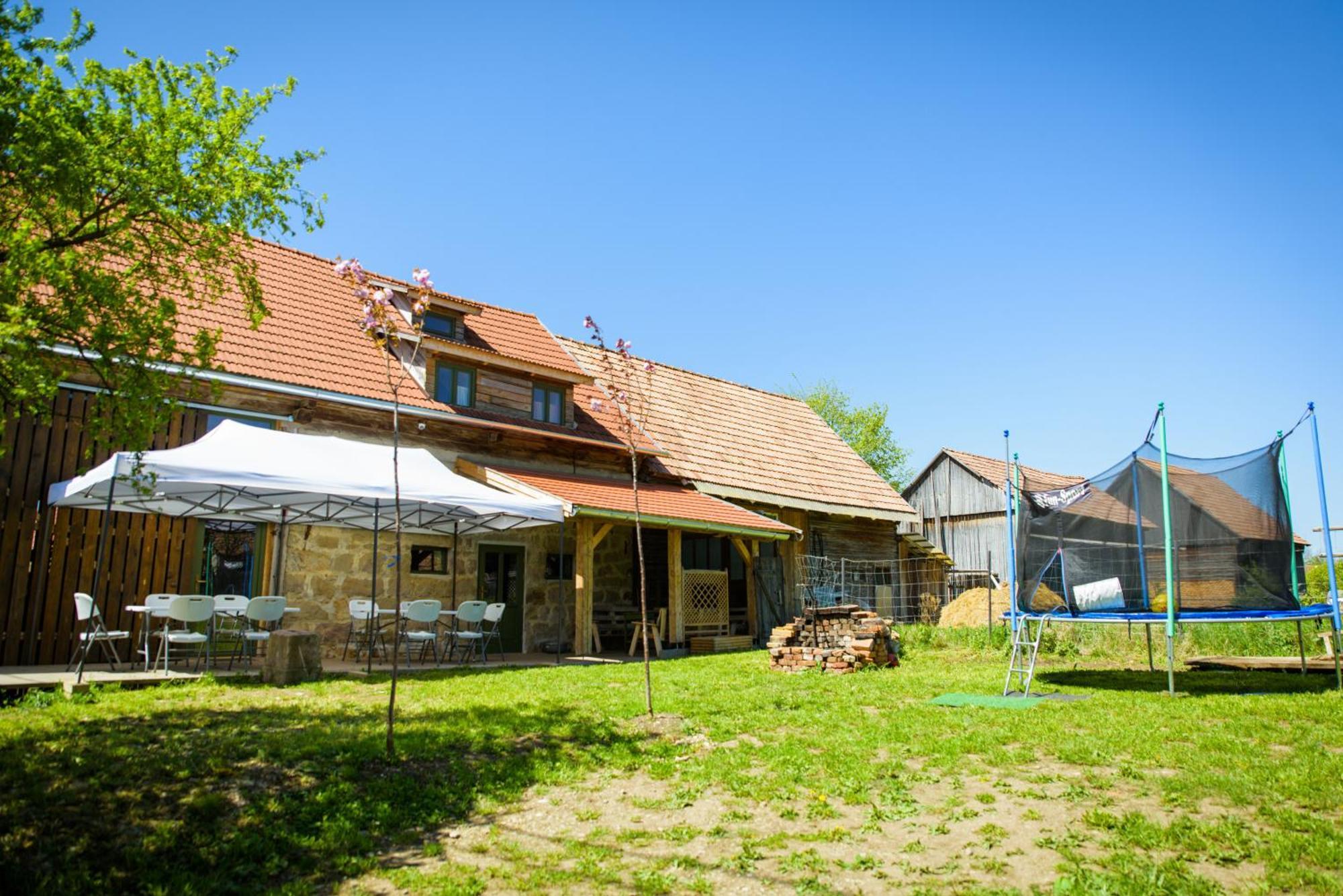 Hotel Valaszut Fogado à Păuleni-Ciuc Extérieur photo