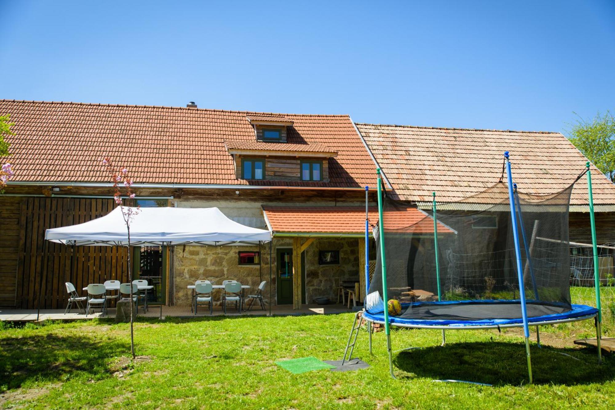 Hotel Valaszut Fogado à Păuleni-Ciuc Extérieur photo